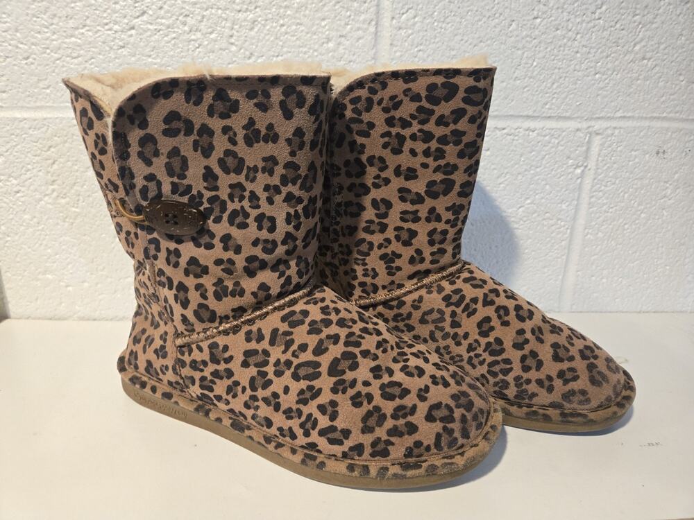 Bearpaw Print Eomens Boots Size Us 9 Womens Used Good Condition